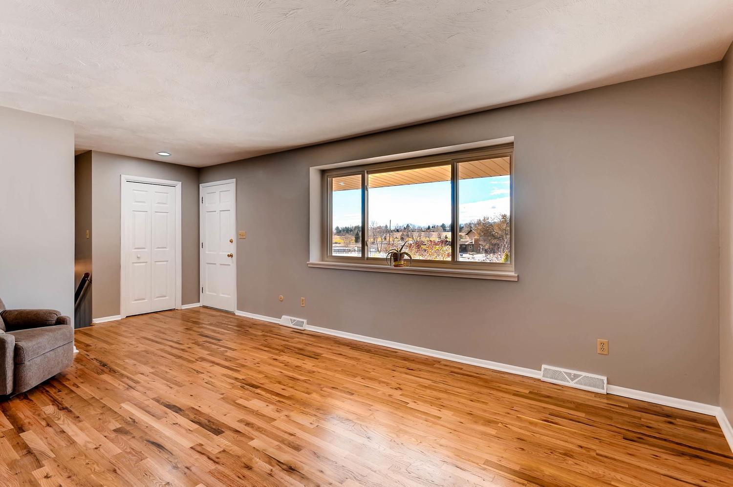 13361-w-78th-ave-arvada-co-large-007-3-living-room-1500x999-72dpi